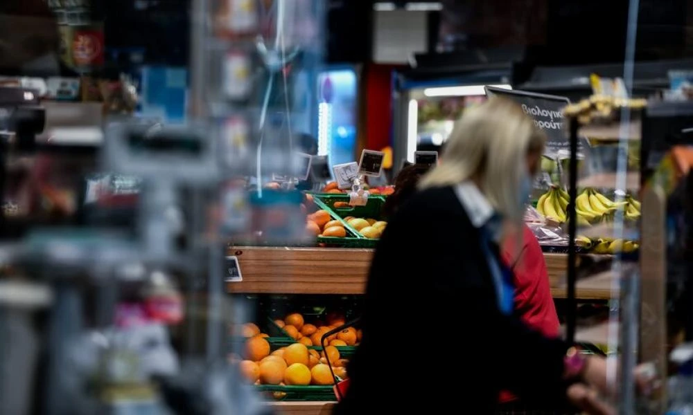 Σε δυσθεώρητα ύψη οι τιμές στα ράφια: Μικρότερα, λιγότερα και ακριβότερα προϊόντα